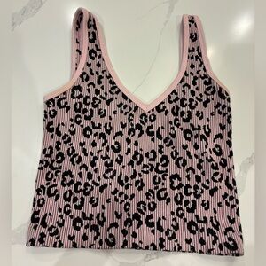 Pink and black cheetah print tank top!